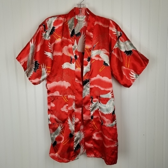 Vintage Kimono Robe Jacket Asian Bird Print Shiny Red White Clouds Missing Belt - Picture 9 of 9